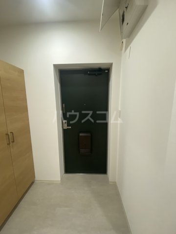 13/29 玄関