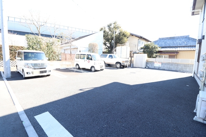 16/23 駐車場