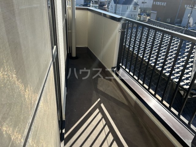 18/28 バルコニー