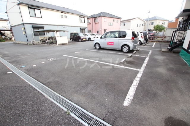 2/2 駐車場