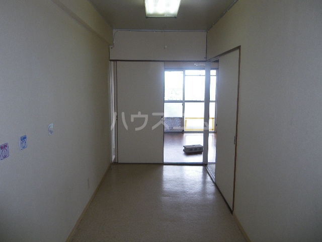 3/7 リビング/ダイニング