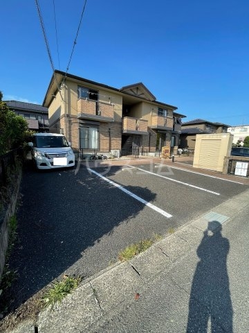 2/5 駐車場