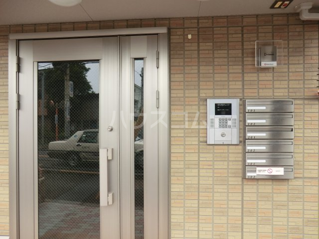 29/30 エントランス