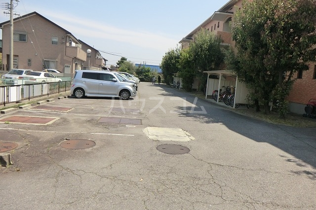 21/25 駐車場