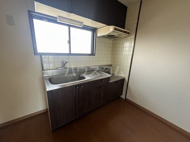 14/28 キッチン