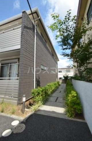 18/24 エントランス