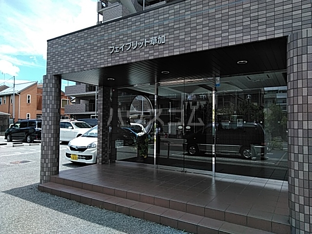 26/30 エントランス