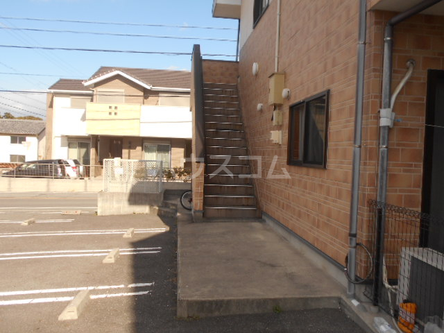 15/19 エントランス