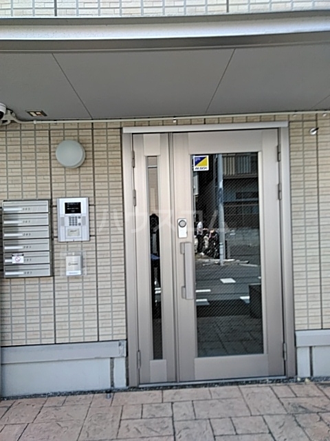 3/6 エントランス