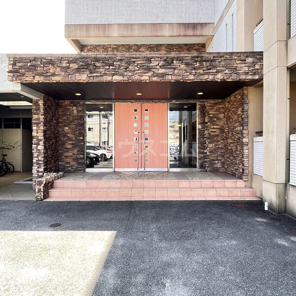 2/6 エントランス