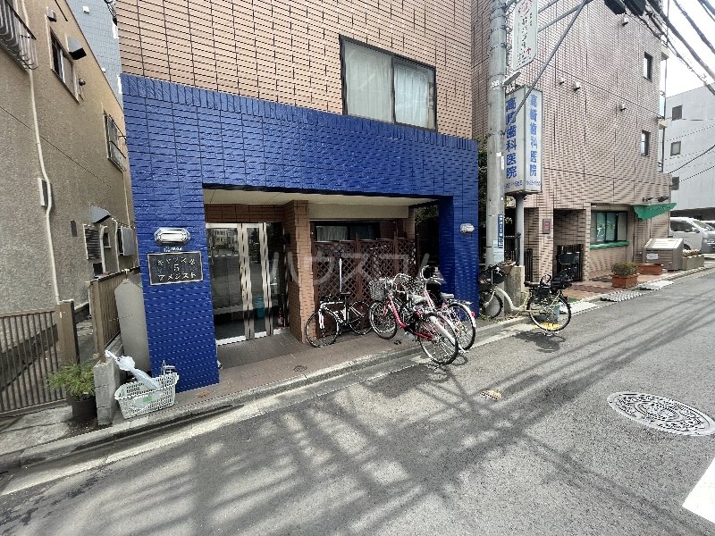 21/24 エントランス