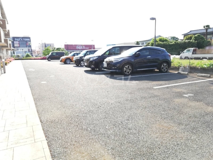 16/26 駐車場