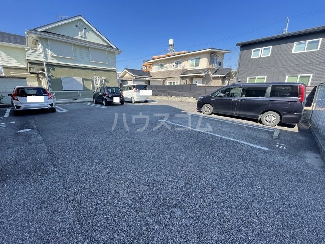 22/30 駐車場