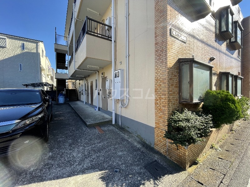 21/28 エントランス