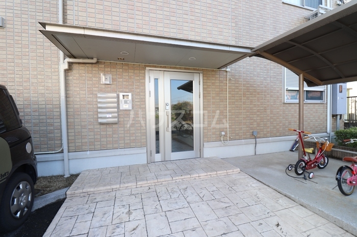 15/26 エントランス