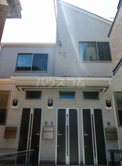 21/29 エントランス