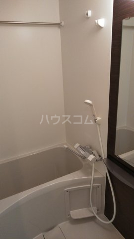 13/30 浴室