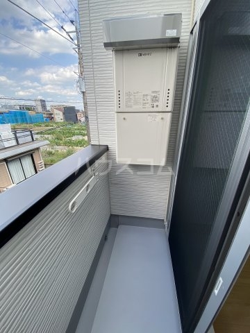 18/30 バルコニー