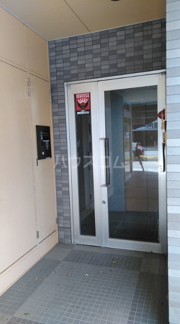 19/29 エントランス