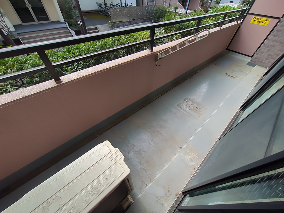 21/30 バルコニー