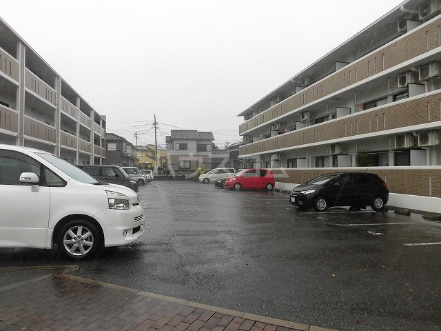 21/30 駐車場