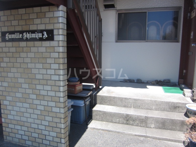 21/28 エントランス