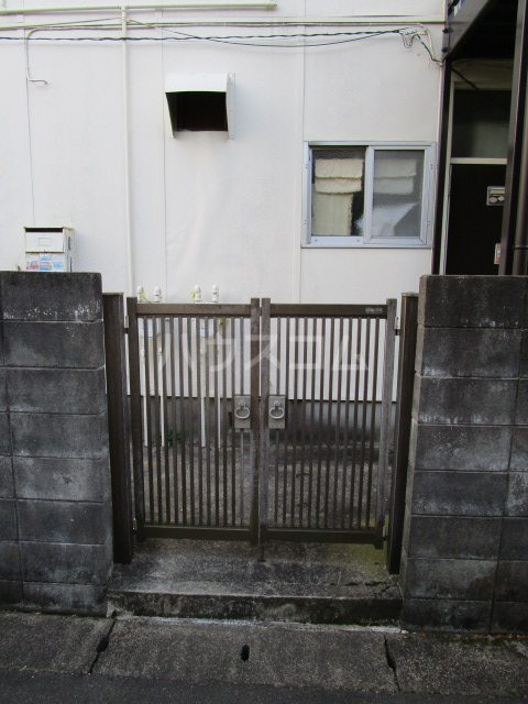 2/10 エントランス