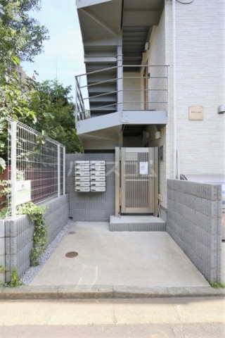 20/24 エントランス