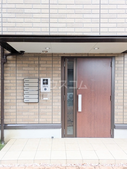 16/24 エントランス