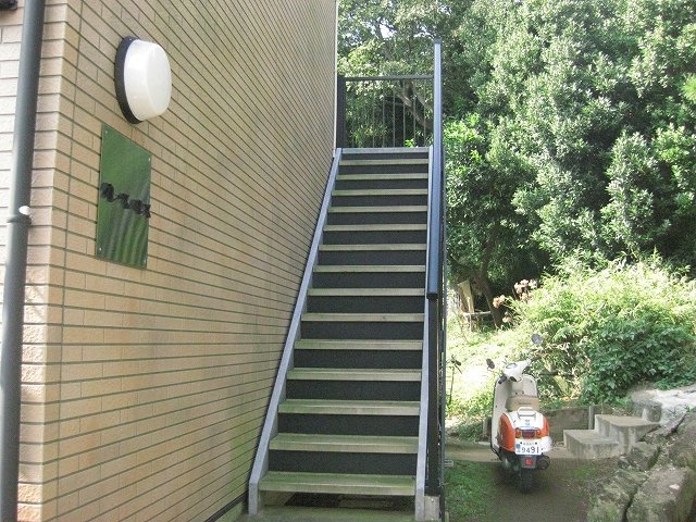 22/26 エントランス