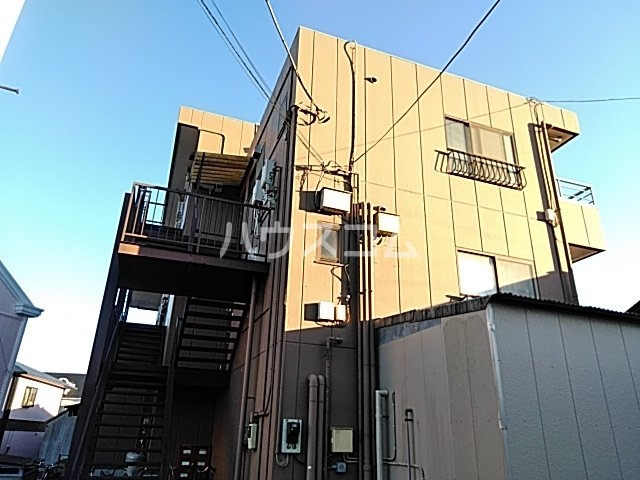 17/19 エントランス