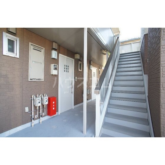 15/21 エントランス