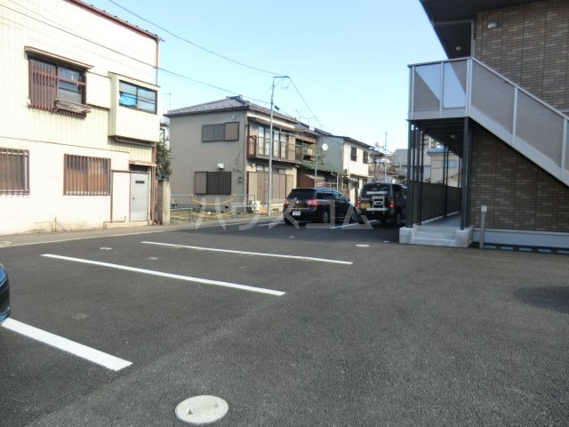14/18 駐車場