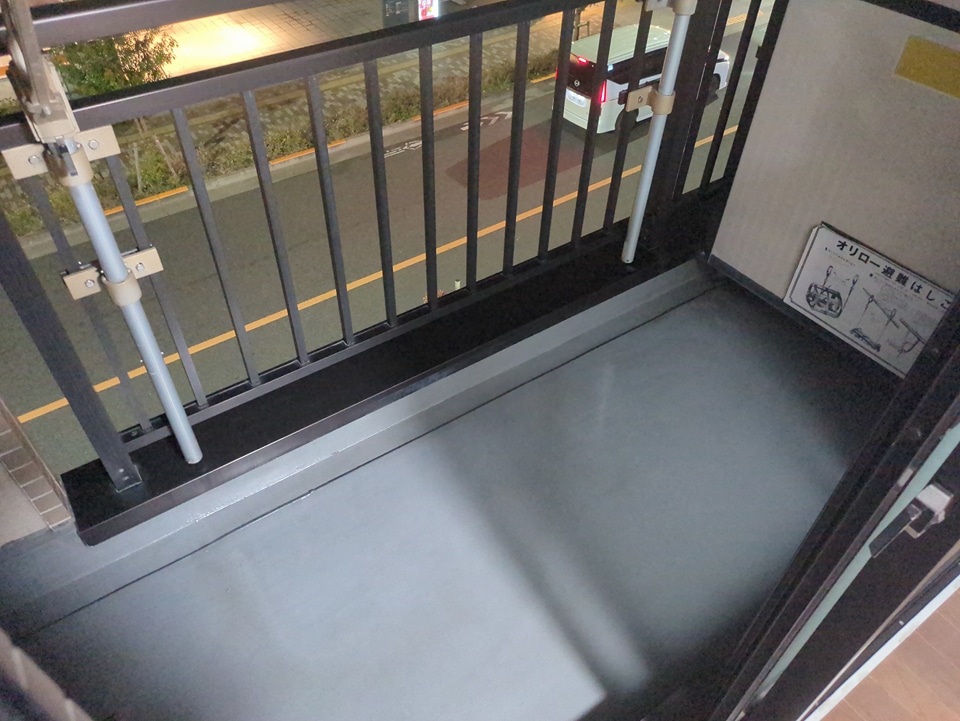 19/30 バルコニー