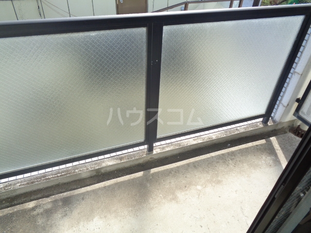 23/30 バルコニー