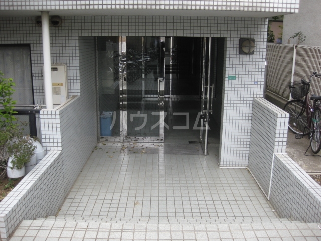 15/25 エントランス