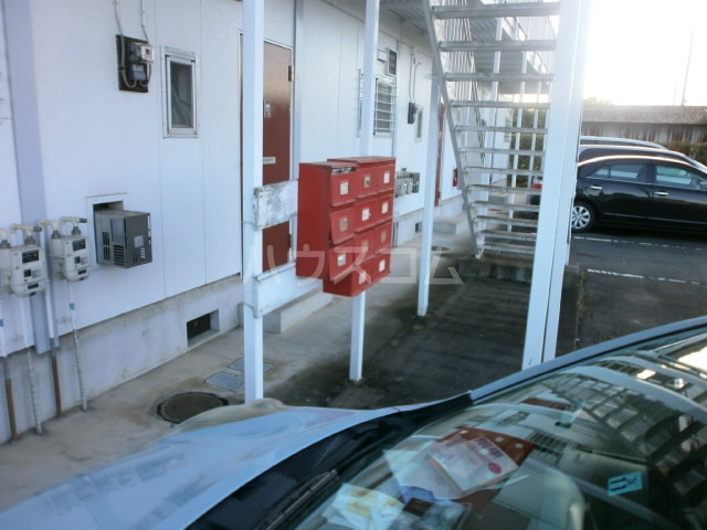 13/15 エントランス