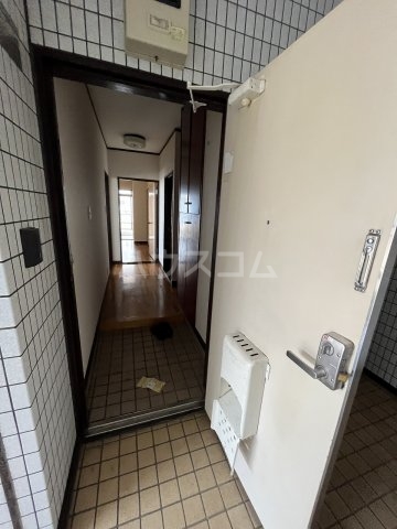 13/30 玄関