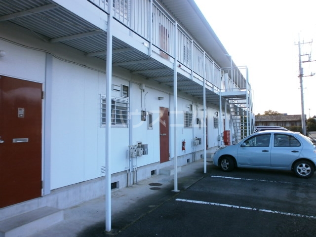 2/3 駐車場