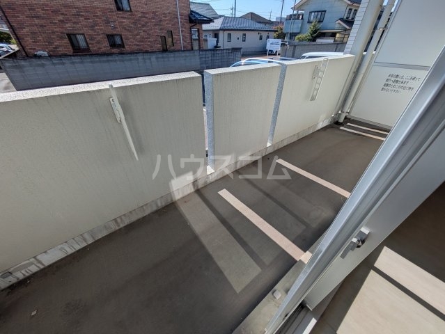 13/18 バルコニー