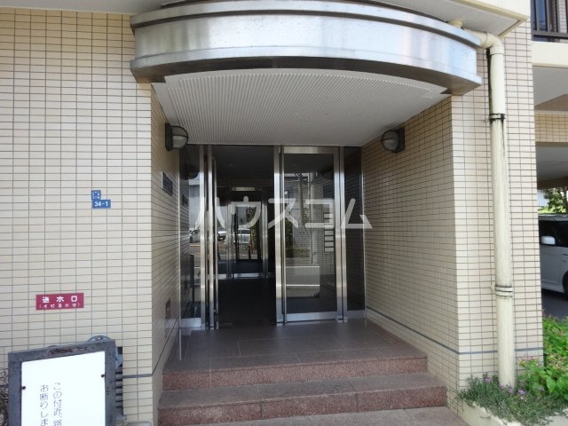 14/17 エントランス