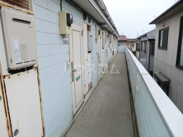 20/30 エントランス