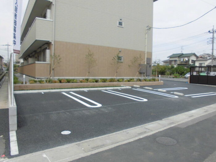 14/19 駐車場