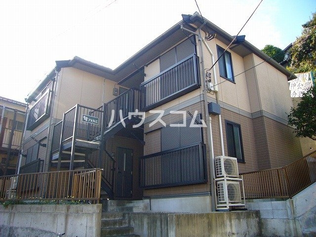 17/27 エントランス