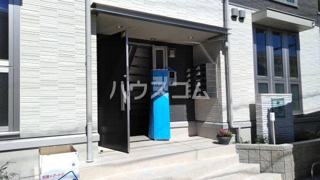 18/20 エントランス