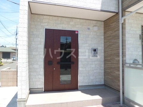 21/30 エントランス