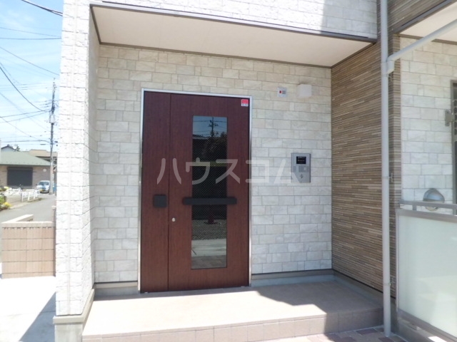 22/30 エントランス