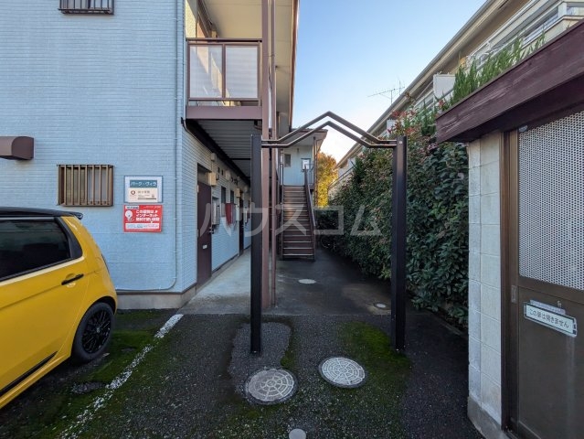 21/28 エントランス