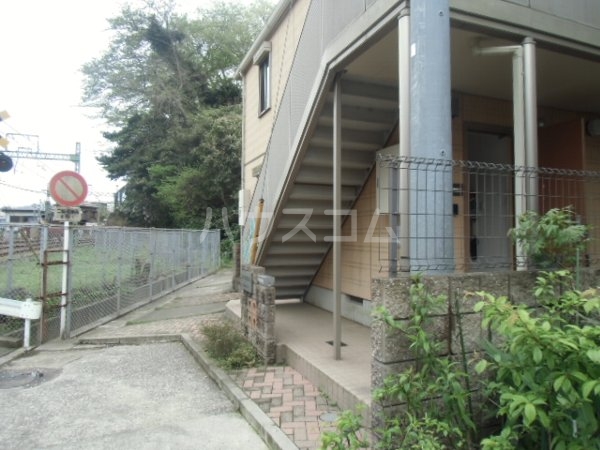 25/29 エントランス