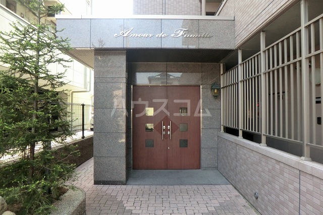 20/23 エントランス